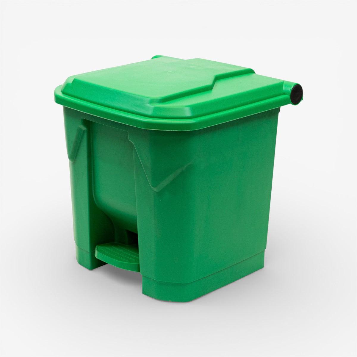 Basurero 30 litros pedal central.